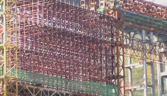 扣件式鋼管腳手架構成示意圖