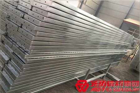 熱鍍鋅鋼跳板價格多少錢？生產(chǎn)廠家電話多少？