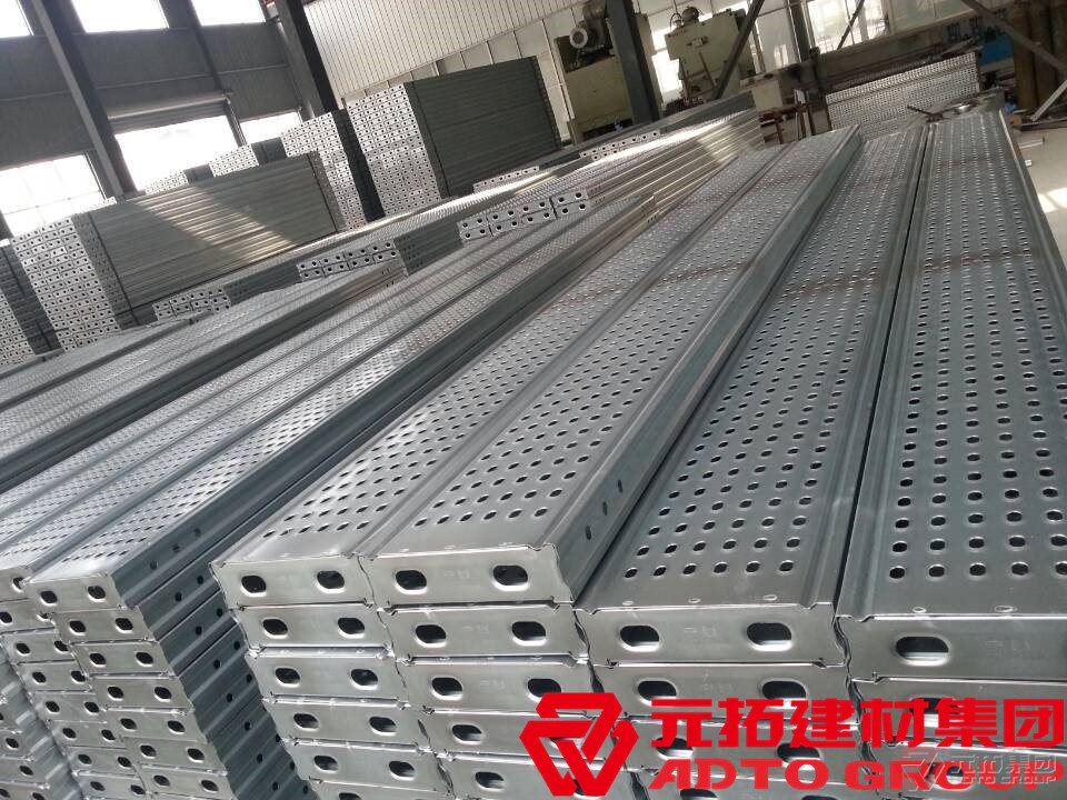 鋼跳板主要靠什么防滑？